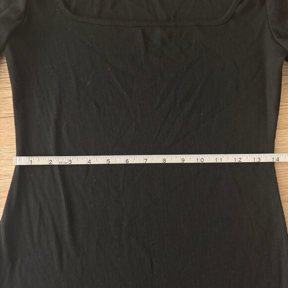 CIDER Ribbed Midi Dress - Picture 6 of 6